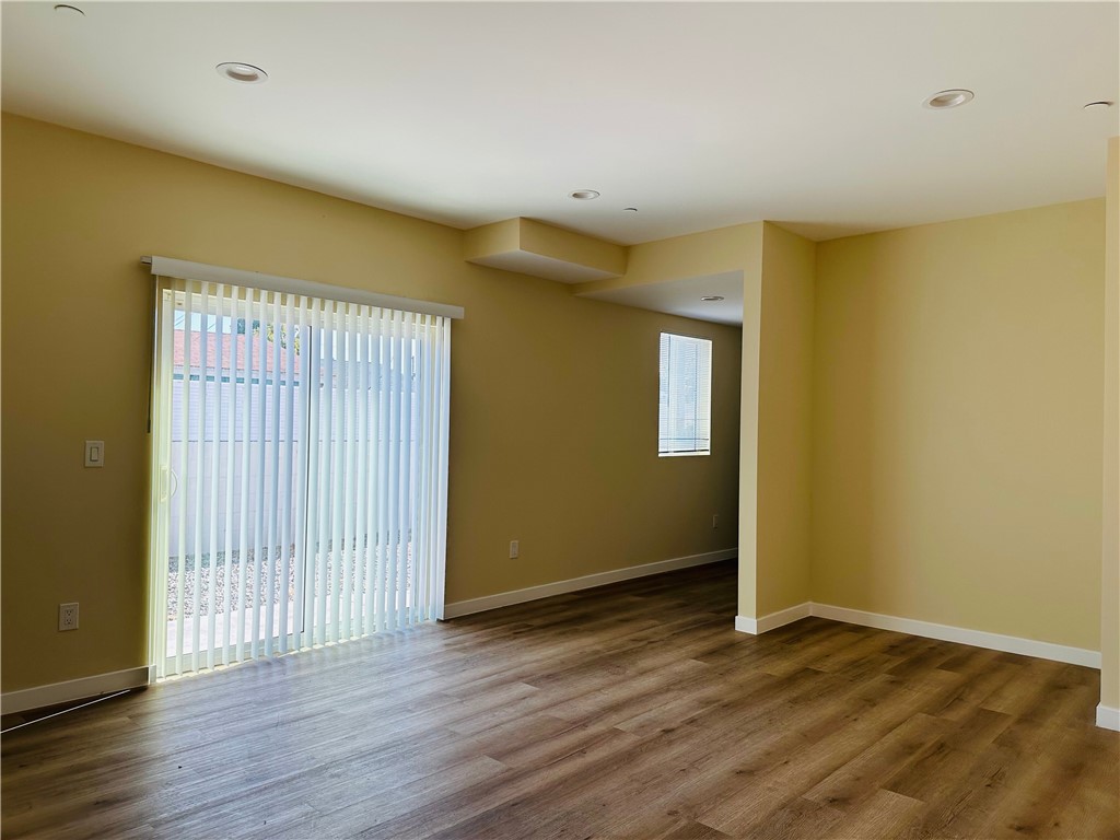 1002 E 33rd ST Unit: 3
