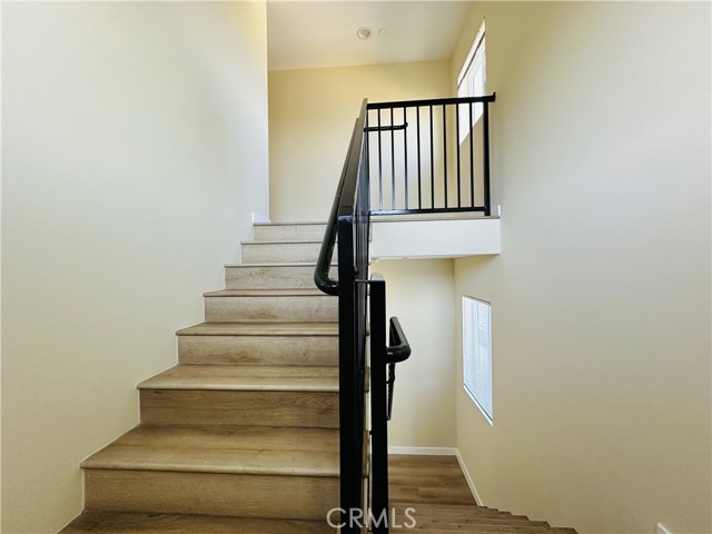 1002 E 33rd ST Unit: 3