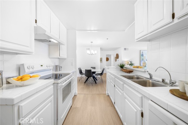 222 S Central AVE Unit: 203