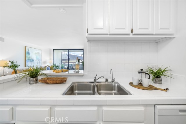 222 S Central AVE Unit: 203