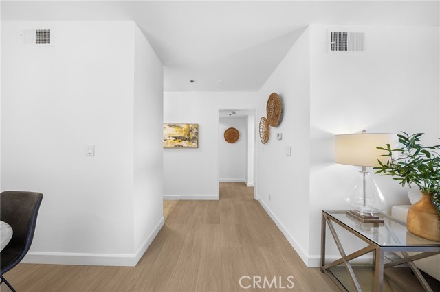 222 S Central AVE Unit: 203
