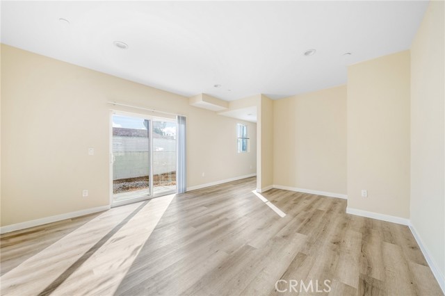 1002 E 33rd ST Unit: 3