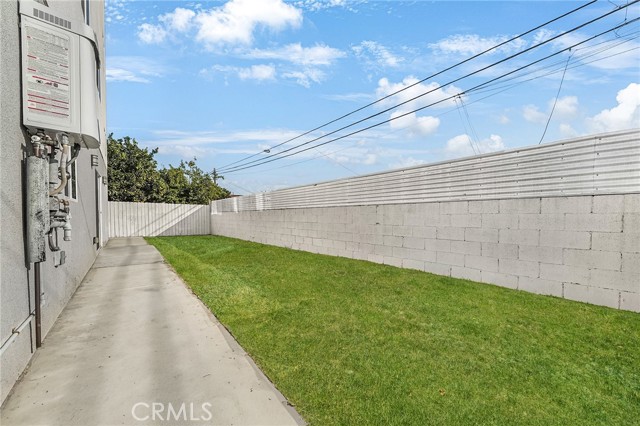 1002 E 33rd ST Unit: 3