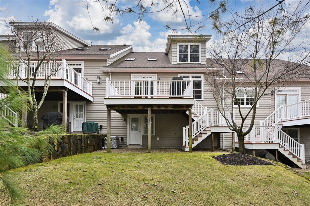 900 Lynnfield Street Unit: 6