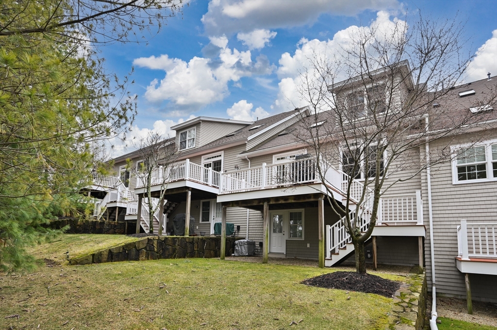 900 Lynnfield Street Unit: 6