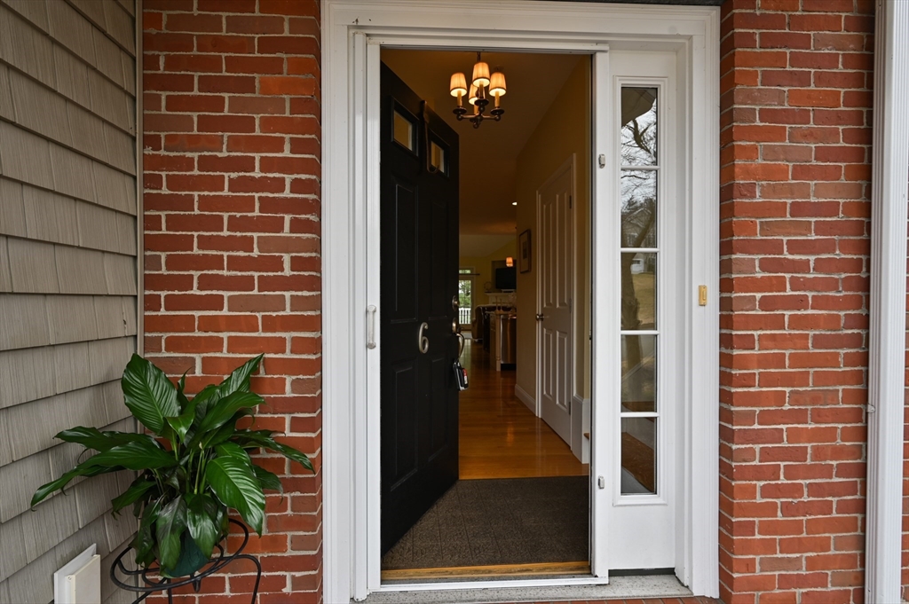 900 Lynnfield Street Unit: 6