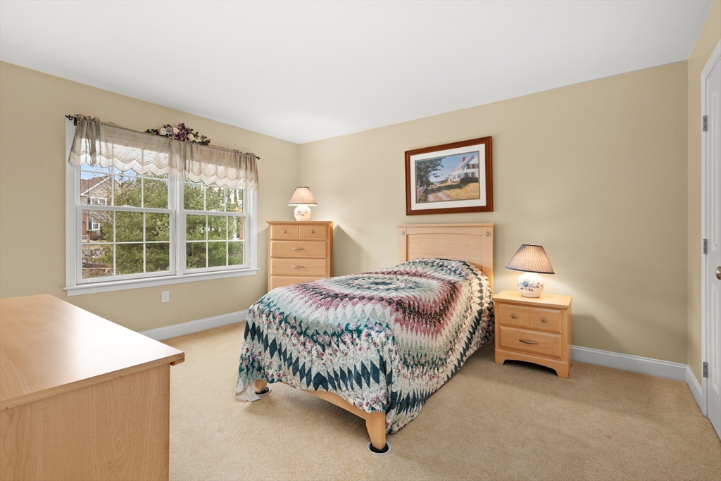 900 Lynnfield Street Unit: 6