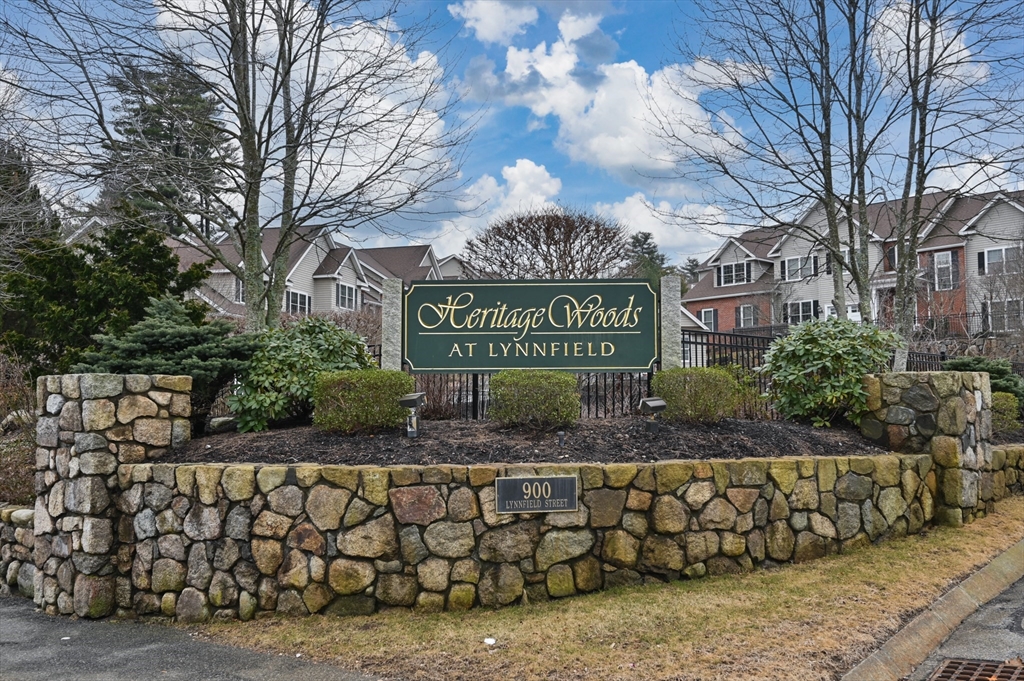 900 Lynnfield Street Unit: 6