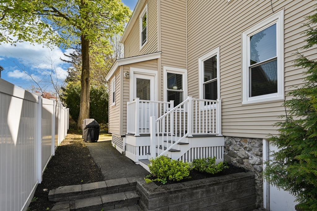 75 Argyle St # 1