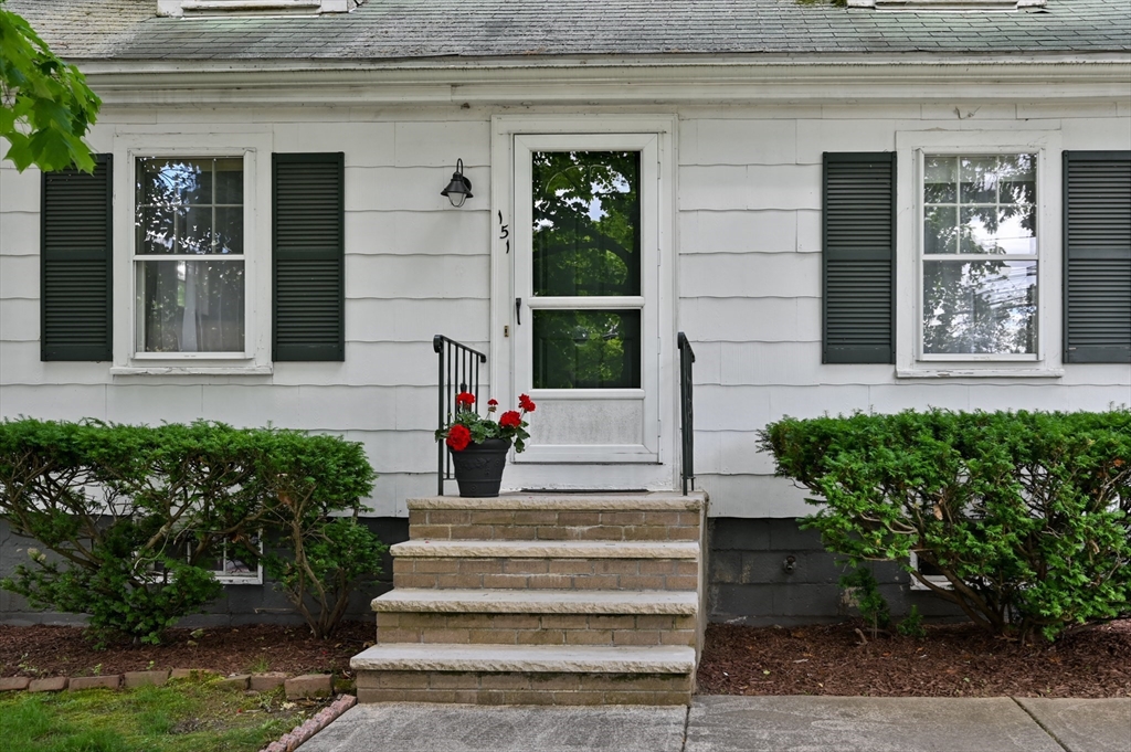 151 Grove St