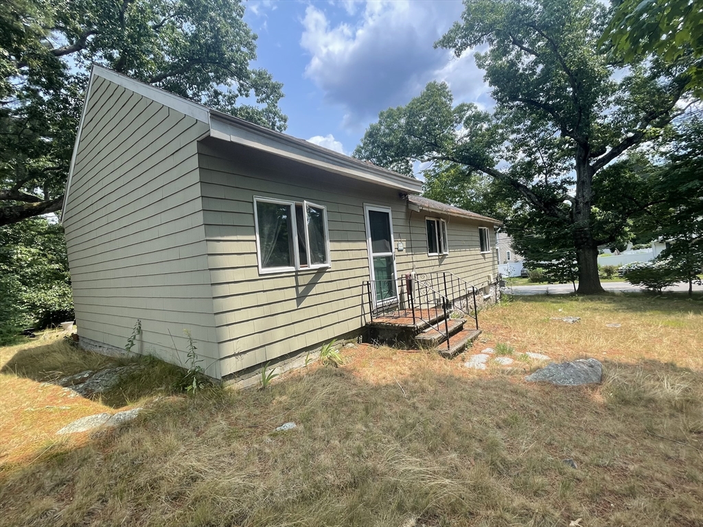 215 North St