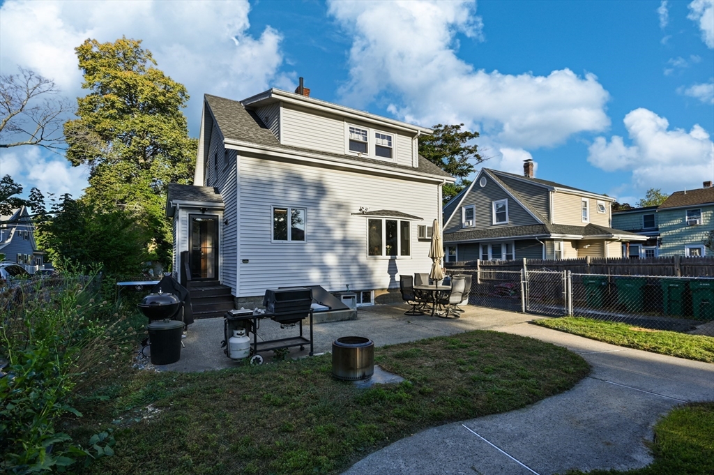 45 Blakeley St