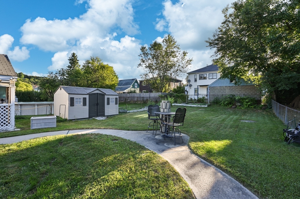 45 Blakeley St