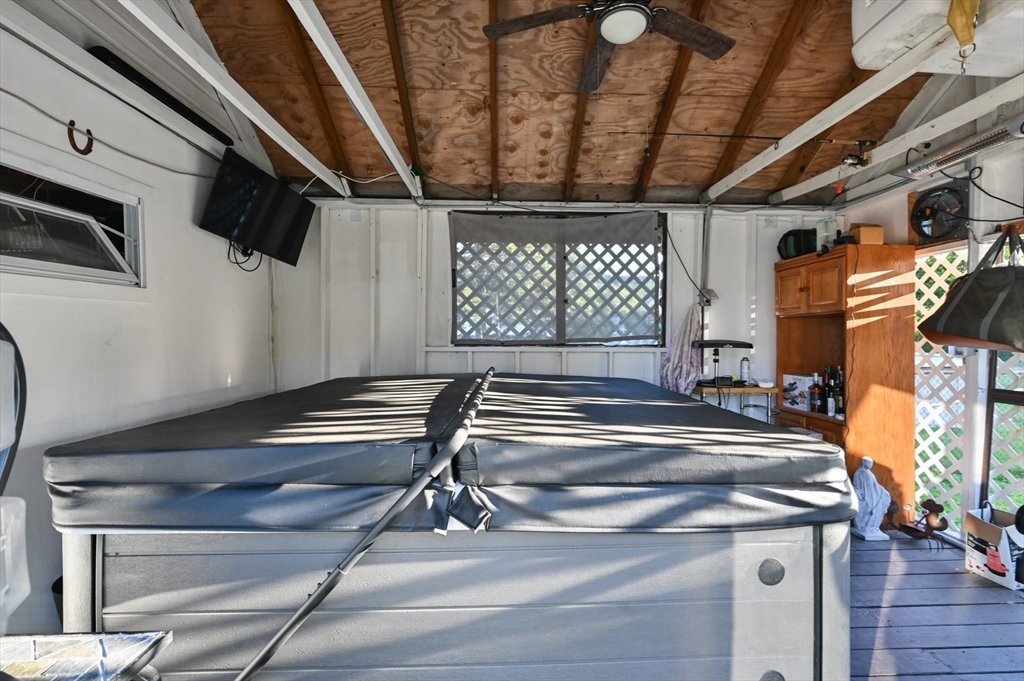 45 Blakeley St