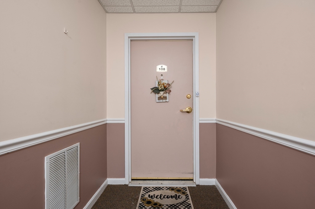 63 Central St # 108