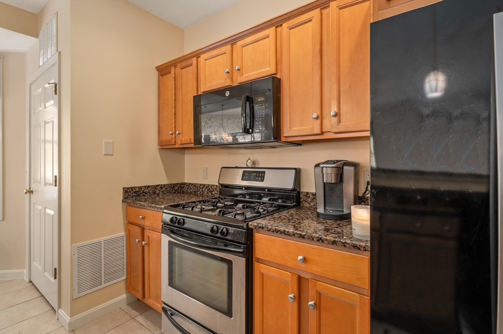 63 Central St # 108