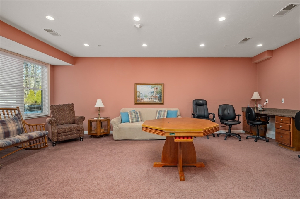 63 Central St # 108