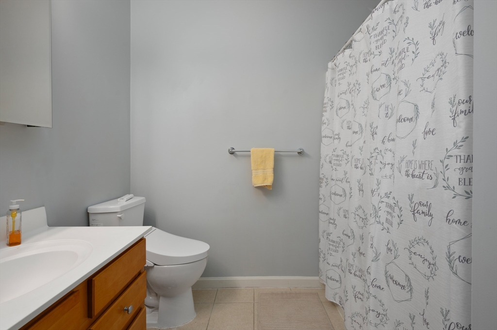 63 Central St # 108