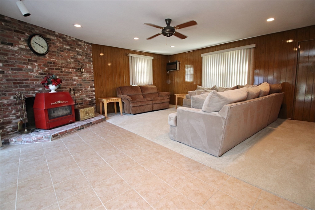 16 Waldens Hill Drive