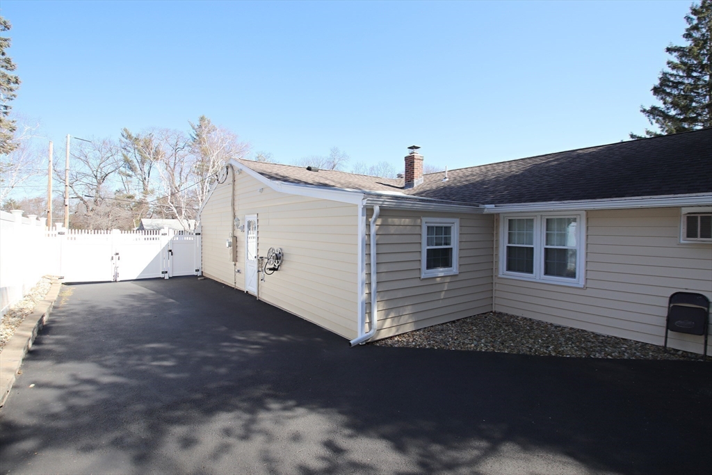 16 Waldens Hill Drive