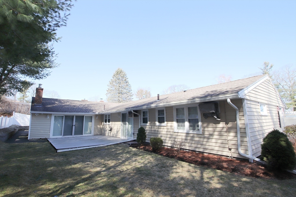 16 Waldens Hill Drive