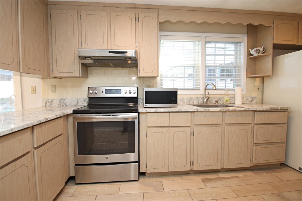 16 Waldens Hill Drive