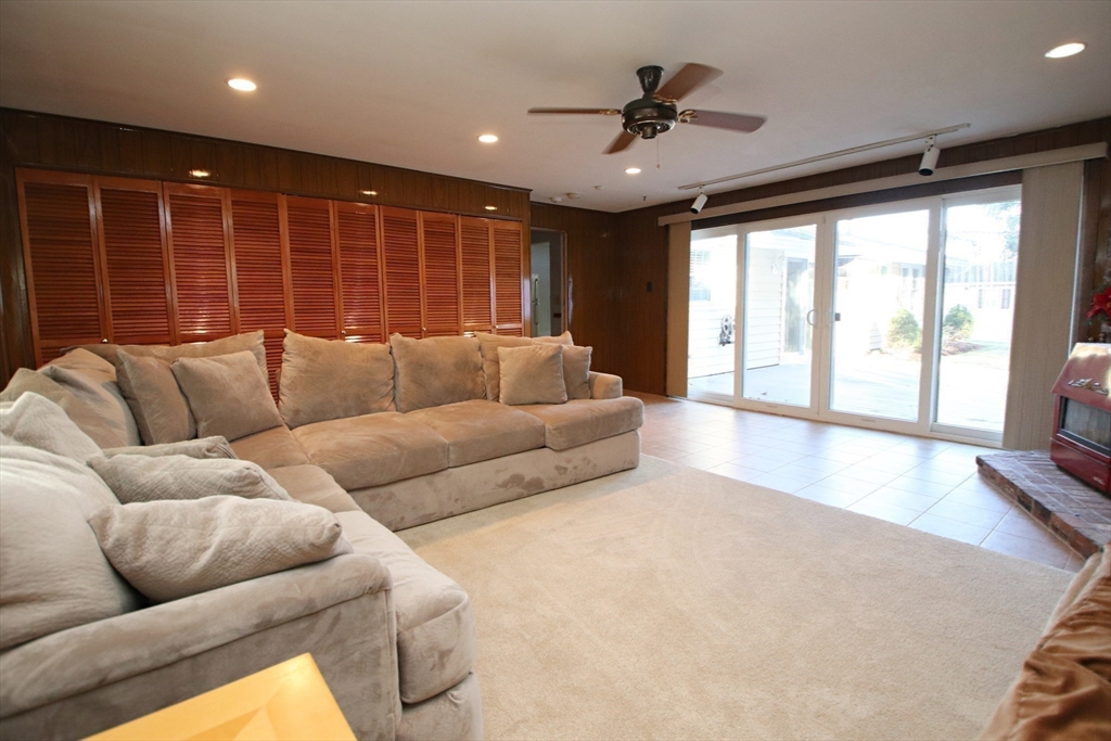 16 Waldens Hill Drive