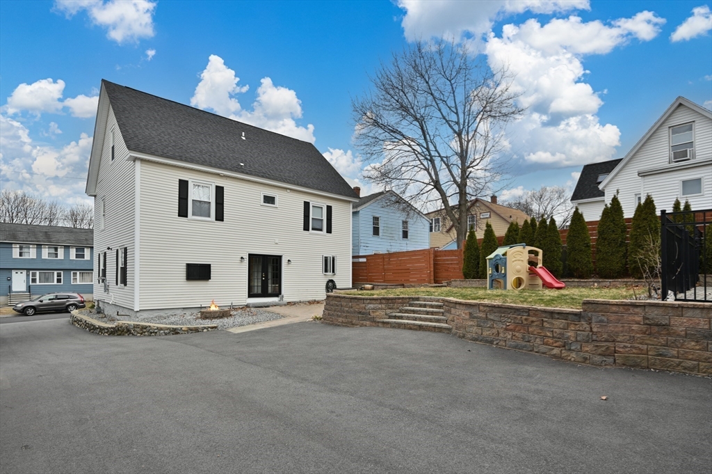 30 Highland St