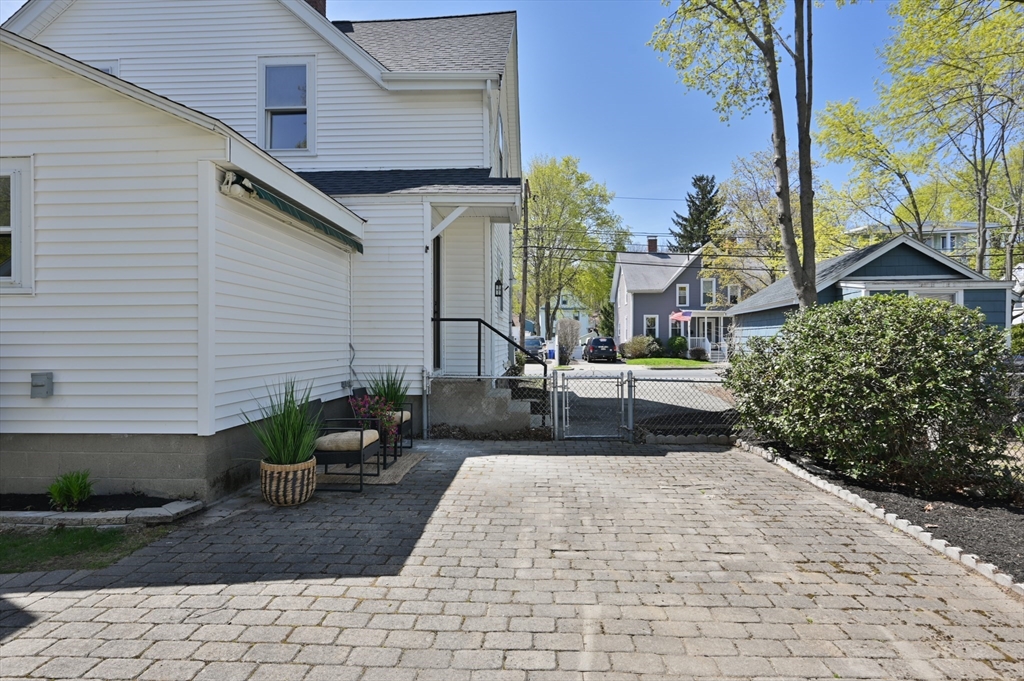 66 Cedar St