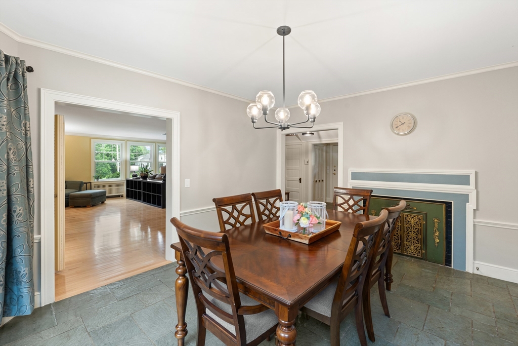 9 Maplewood Ter