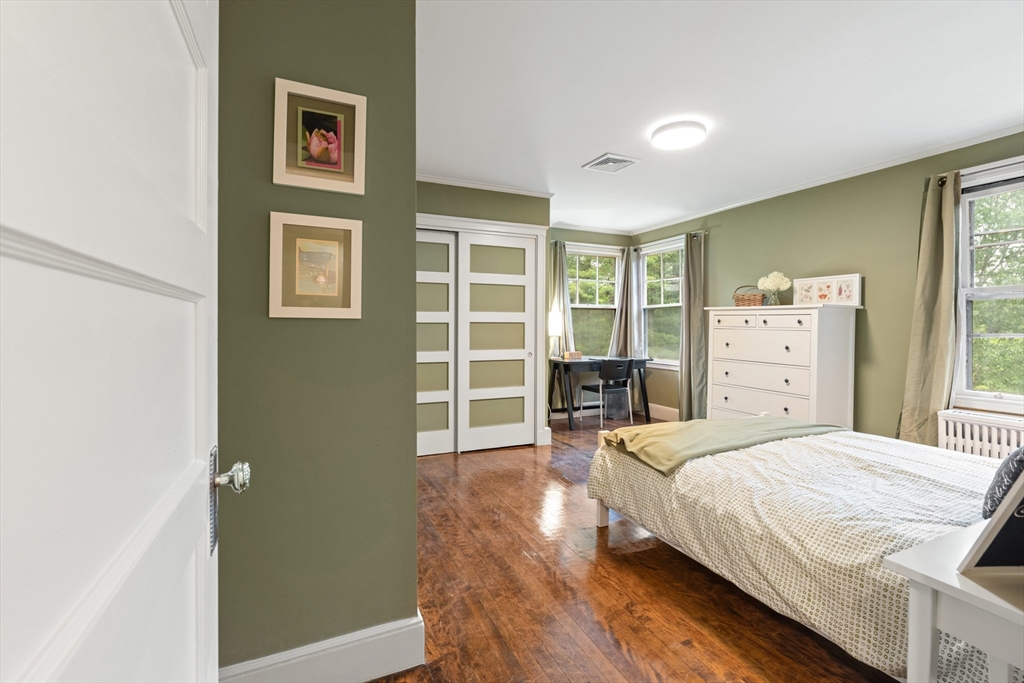 9 Maplewood Ter