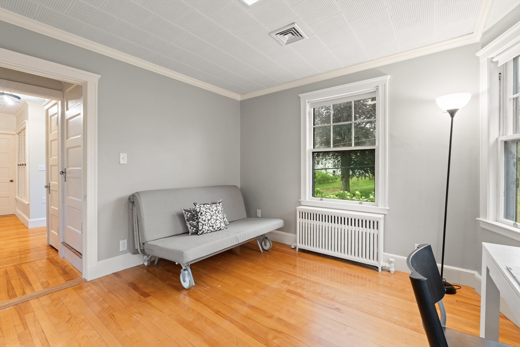 9 Maplewood Ter