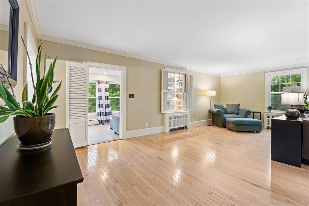 9 Maplewood Ter