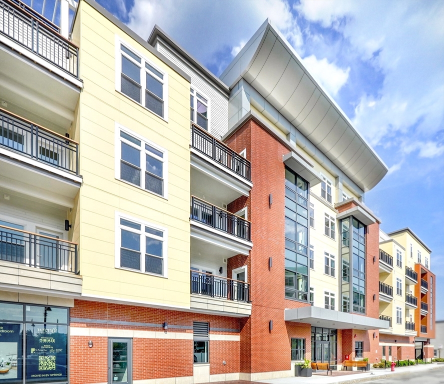 62 Foundry St # 216