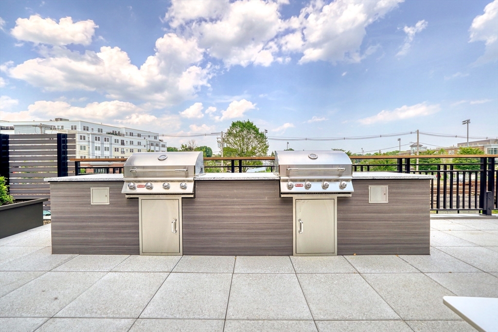 62 Foundry St # 216