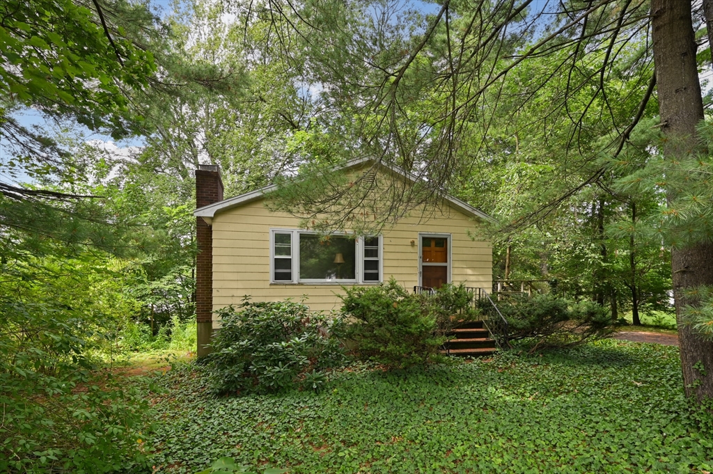 4 Pine Ave