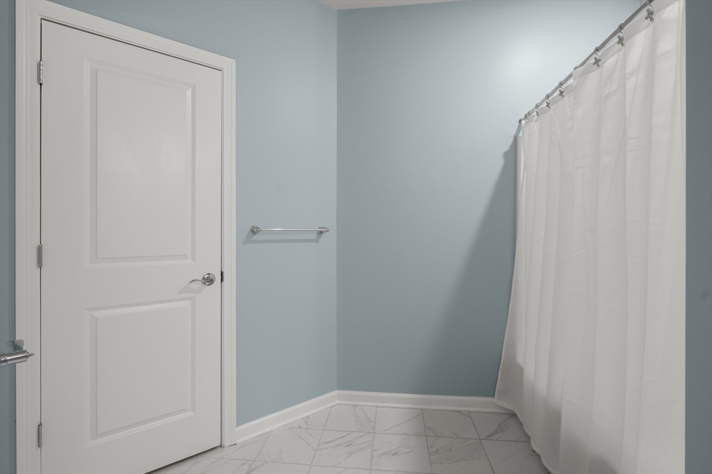 240 Martins Lndg # 201