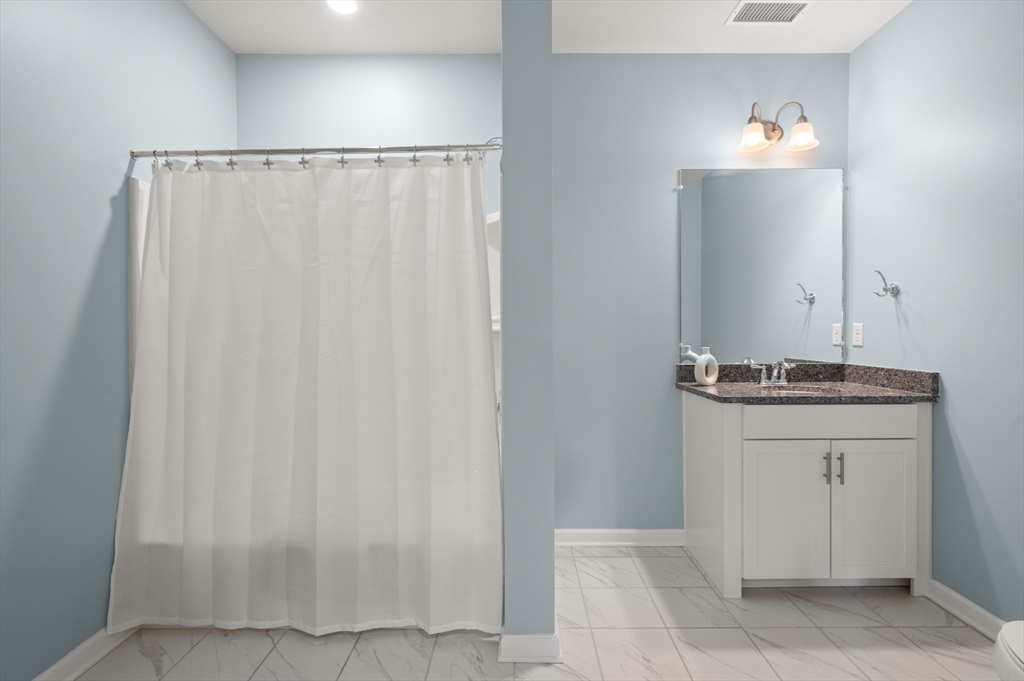 240 Martins Lndg # 201