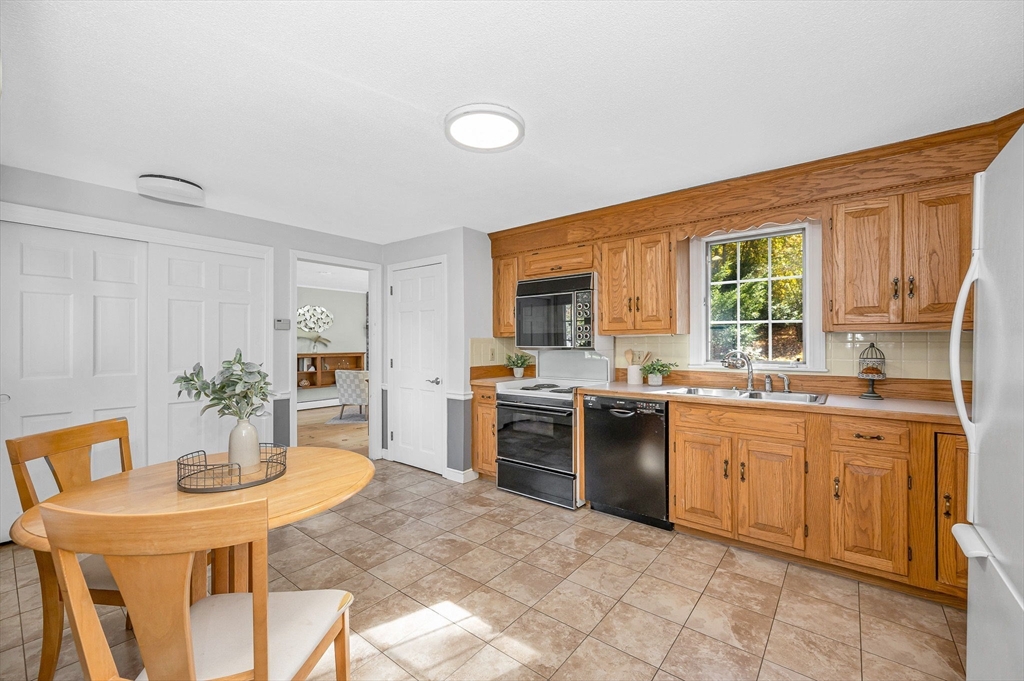 37 Berkeley Dr