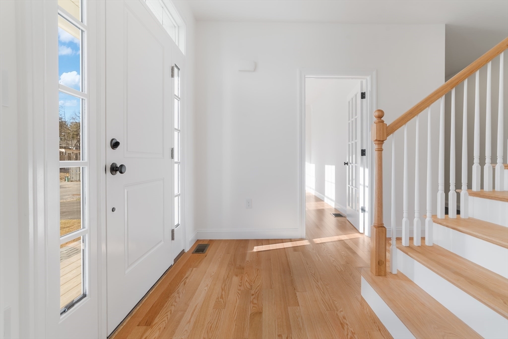 12 Isola Lane
