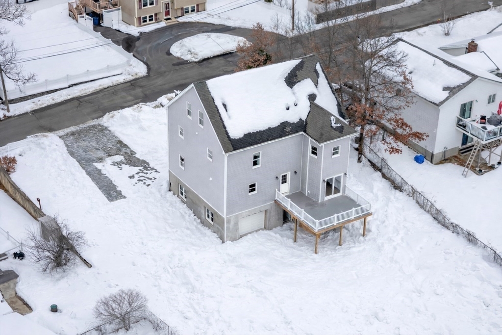 15 Tenth St