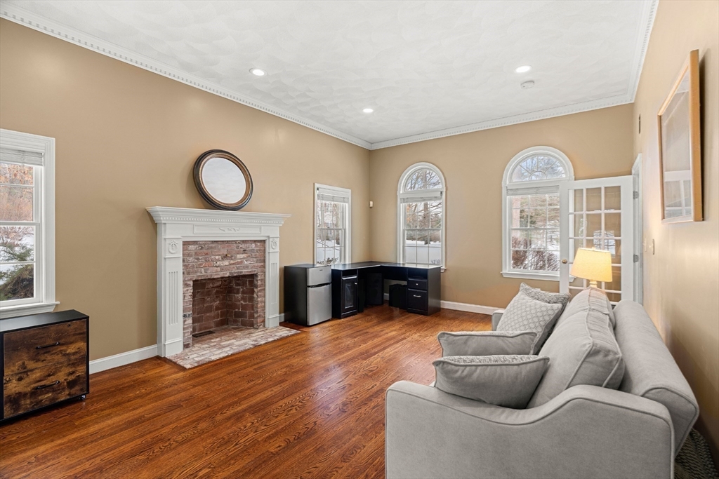 5 Palomino Drive