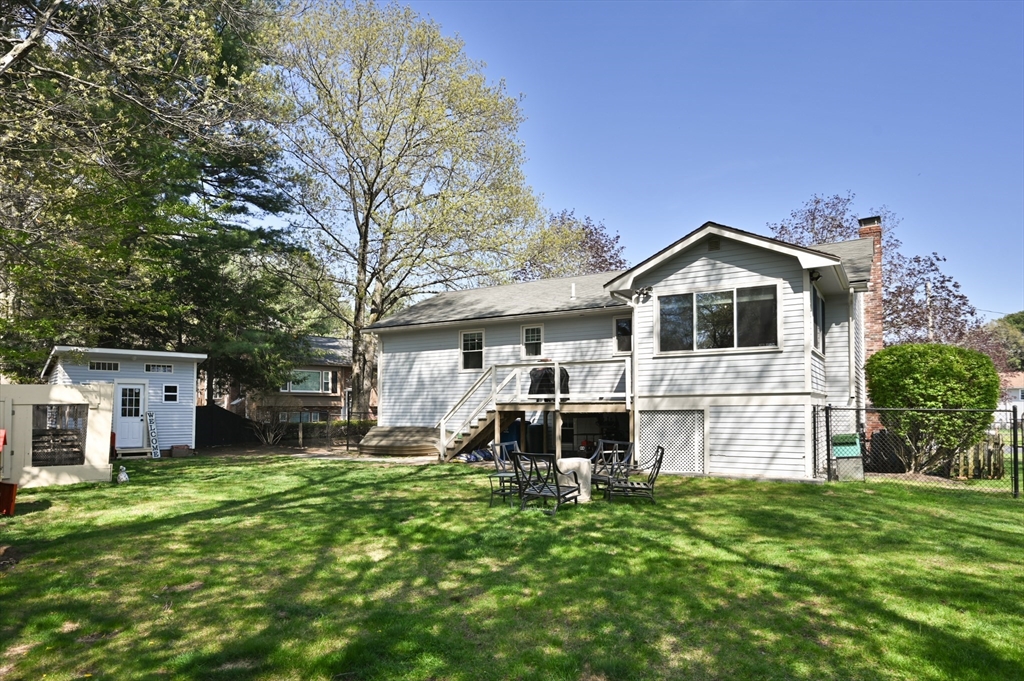 18 Aurele Cir
