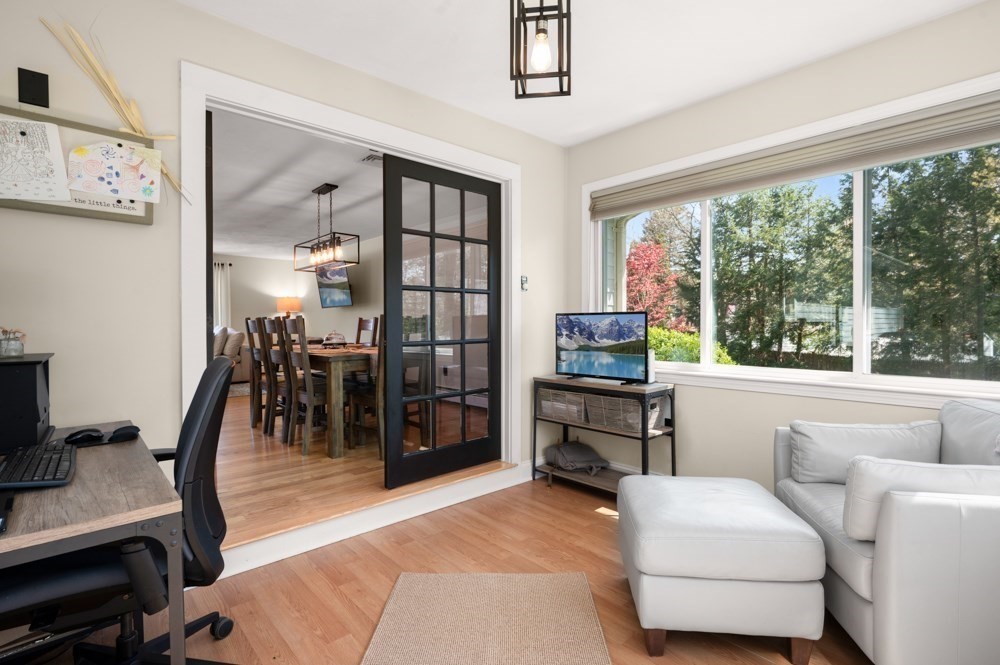 18 Aurele Cir