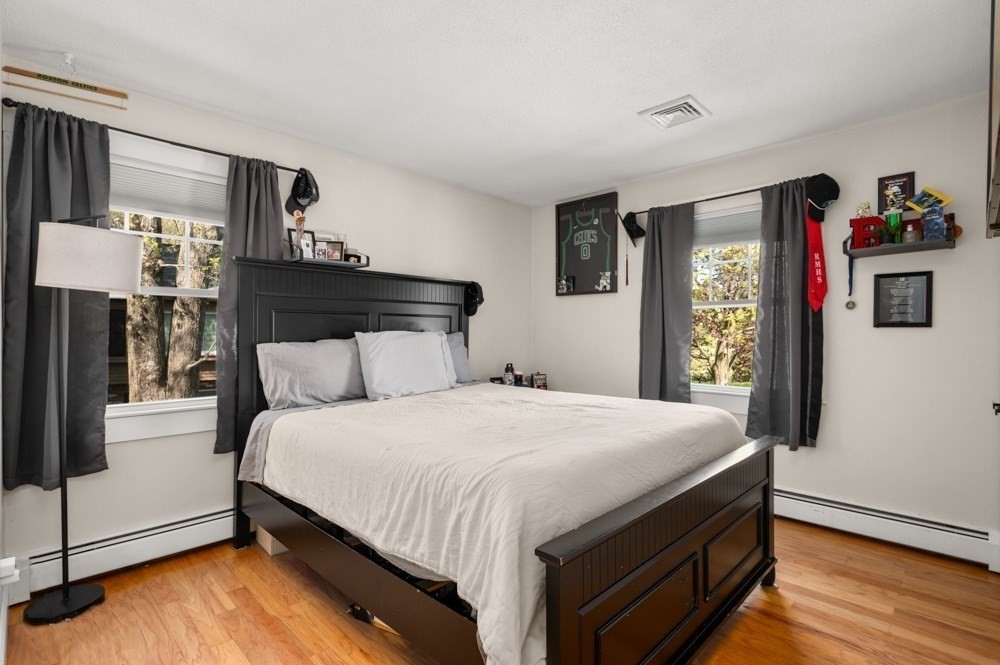 18 Aurele Cir