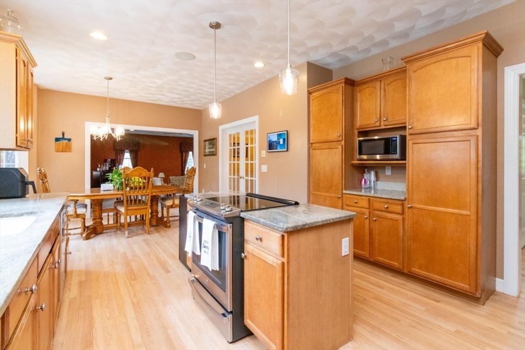 2 Macintyre Dr
