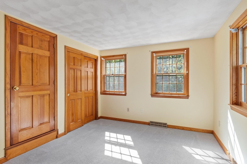 59 Old Lowell Rd