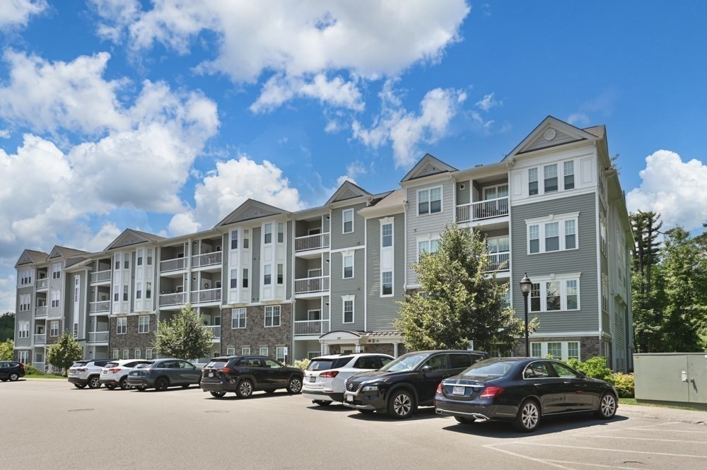 220 Martins Landing # 102