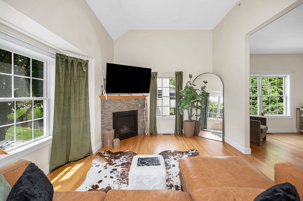 2 Charles Ridge Rd # A