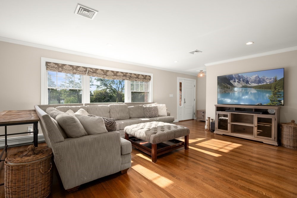 48 Border Rd